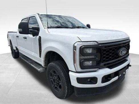 Used 2024 Ford F250 XL w/ STX Appearance Package AWD/4WD image 2