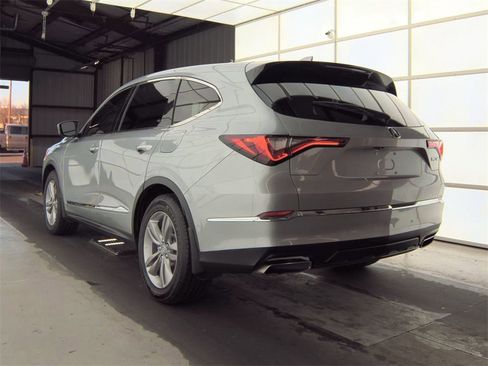 Used 2023 Acura MDX FWD image 9