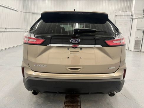 Used 2020 Ford Edge SE w/ Cargo Accessory Package FWD image 5
