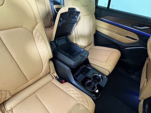 New 2025 Jeep Grand Cherokee L Summit w/ Obsidian Package image 30