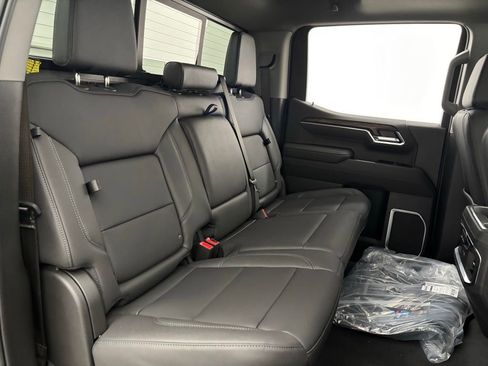 New 2026 GMC Sierra 1500 SLT w/ SLT Premium Package image 39