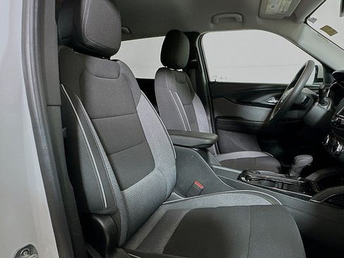 Used 2022 Chevrolet TrailBlazer LT w/ Convenience Package FWD image 27