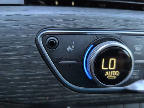 Used 2023 Audi A4 2.0T Premium Plus w/ Premium Plus Package image 3