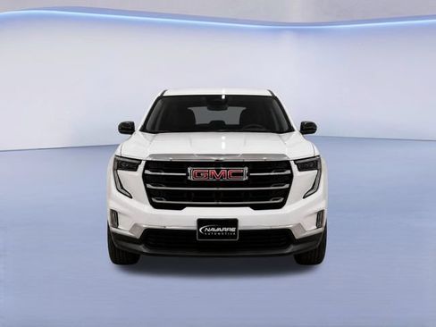 Used 2026 GMC Acadia Elevation w/ Elevation Premium Package FWD image 2