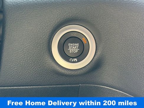 New 2026 Chrysler Pacifica Select image 25