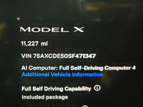 Used 2025 Tesla Model X image 2