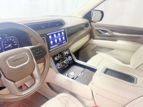 Certified 2021 GMC Yukon Denali w/ Denali Premium Package image 23
