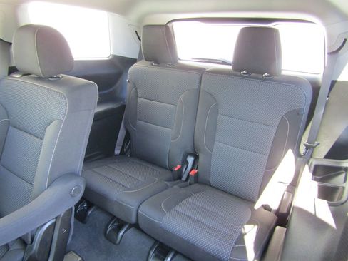 Used 2023 GMC Acadia SLE w/ Driver Convenience Package AWD/4WD image 13