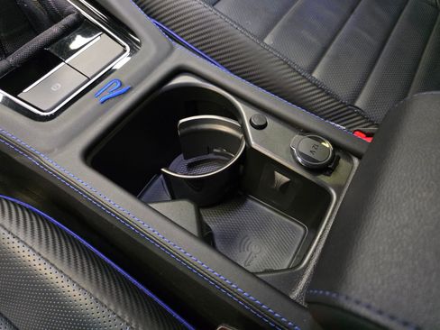 Used 2023 Volkswagen Golf 20th Anniversary Edition image 24