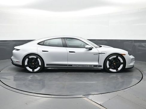 Used 2025 Porsche Taycan GTS AWD/4WD image 25