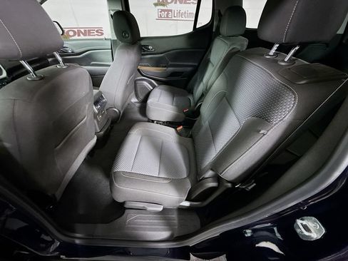 Used 2021 GMC Acadia SLE w/ Driver Convenience Package AWD/4WD image 26