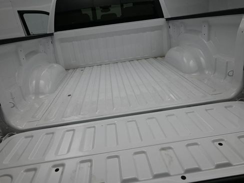 Used 2023 RAM 1500 Big Horn AWD/4WD image 11