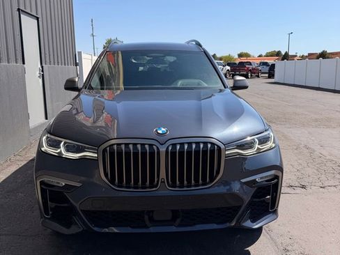Used 2020 BMW X7 M50i w/ Dynamic Handling Package AWD/4WD image 2