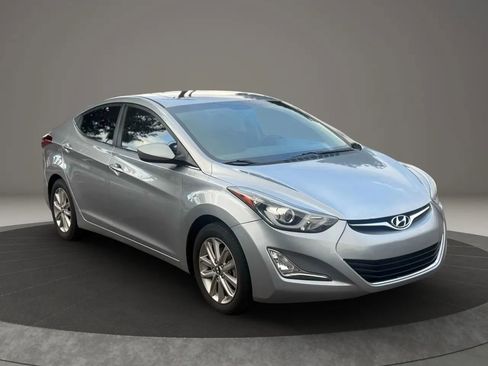 Used 2015 Hyundai Elantra SE w/ Option Group 02 image 3