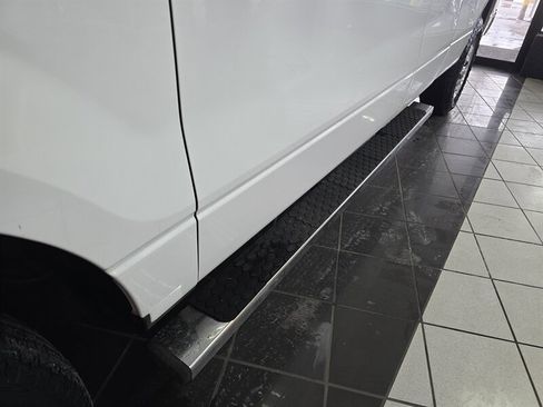 Used 2014 Ford F150 XLT image 22