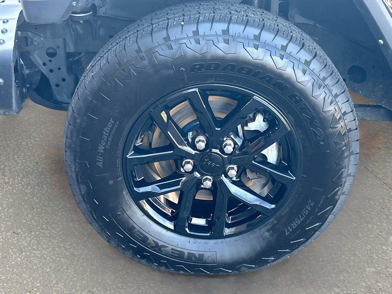 Used 2023 Jeep Wrangler Unlimited Sport AWD/4WD image 11