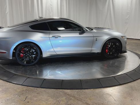 Used 2020 Ford Mustang Shelby GT500 w/ Technology Package image 9