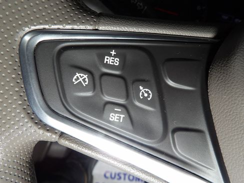 Used 2022 Chevrolet Malibu LT image 15