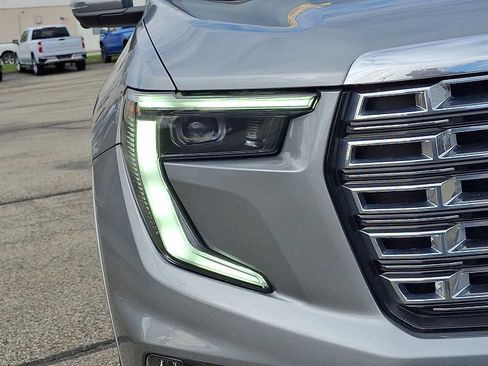 Used 2024 GMC Acadia Denali w/ LPO, Floor Liner Package image 9