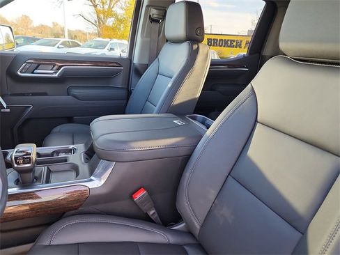 New 2026 GMC Sierra 1500 Elevation w/ Elevation Premium Package image 14