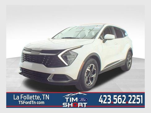 Used 2024 Kia Sportage LX image 1