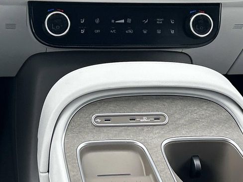 New 2026 Hyundai Palisade Limited FWD image 30