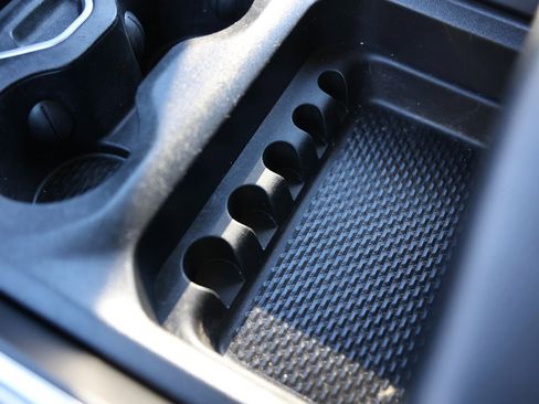 Used 2022 RAM 1500 Laramie image 33