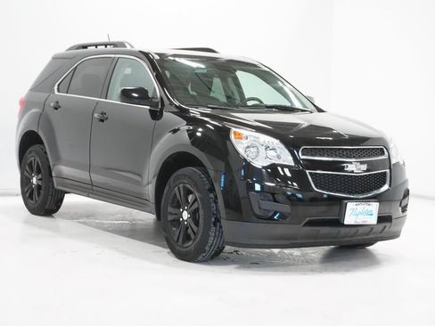 Used 2015 Chevrolet Equinox LT w/ Driver Convenience Package image 4