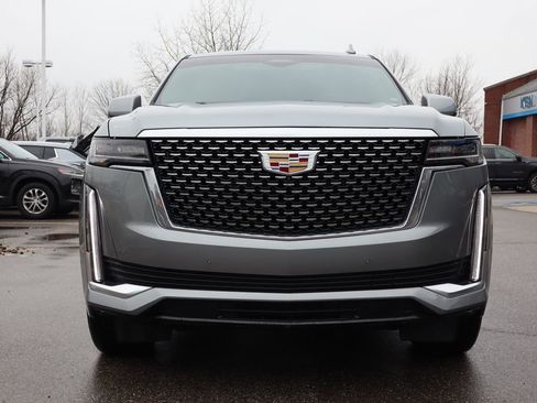 Used 2024 Cadillac Escalade Premium Luxury image 6