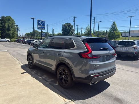 Used 2024 Honda CR-V Sport Touring image 5