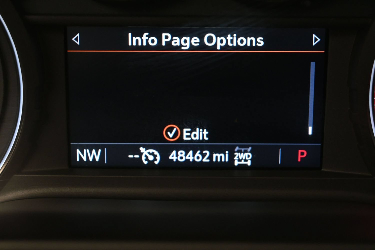 Used 2022 Chevrolet Silverado 1500 LT Trail Boss w/ Convenience Package II AWD/4WD image 16