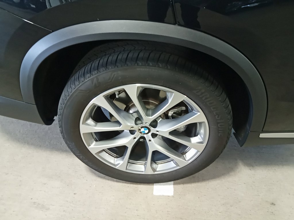 Used 2025 BMW X5 xDrive40i AWD/4WD image 15
