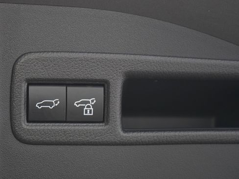 Used 2023 Subaru Solterra AWD image 11