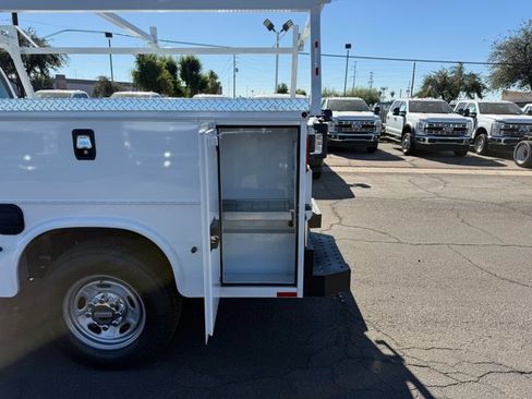 New 2026 Ford F250 XL w/ XL Chrome Package image 14