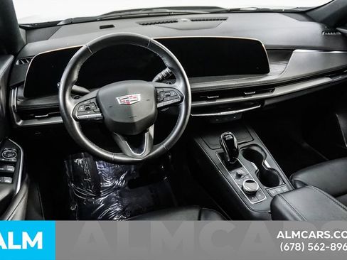 Used 2025 Cadillac XT4 Premium Luxury FWD image 22