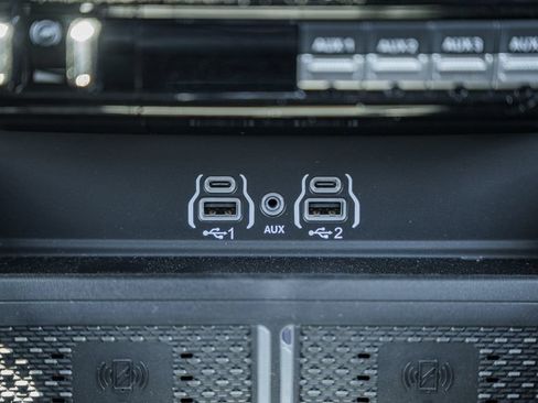 New 2026 RAM 3500 Laramie AWD/4WD image 31