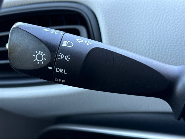 Used 2020 Toyota Prius LE FWD image 21