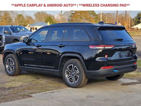 Used 2023 Jeep Grand Cherokee Trailhawk w/ Advanced Protech Group II AWD/4WD image 6