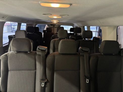 Used 2017 Ford Transit 350 XLT RWD image 16