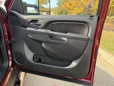 Used 2013 Chevrolet Silverado 2500 LTZ w/ LTZ Plus Package image 34