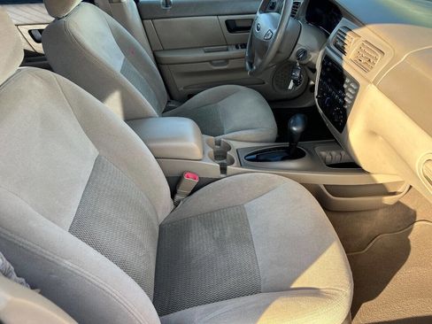 Used 2003 Ford Taurus SE image 14