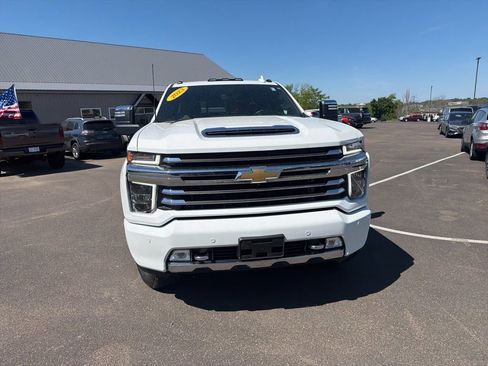 Used 2023 Chevrolet Silverado 2500 High Country w/ Z71 Off-Road Package AWD/4WD image 2