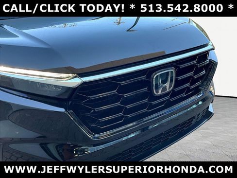 Used 2025 Honda CR-V EX-L image 31