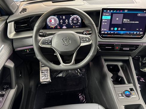 New 2026 Volkswagen Tiguan SE R-Line AWD/4WD image 13