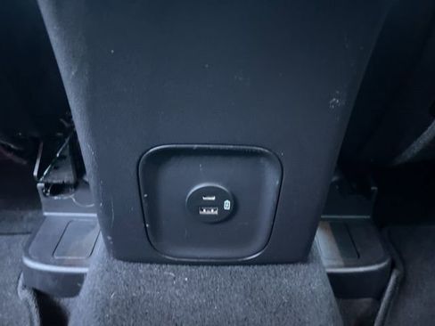 Used 2021 Ford Escape SE w/ SE Sport Appearance Package image 15