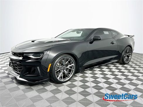 Used 2022 Chevrolet Camaro ZL1 image 3
