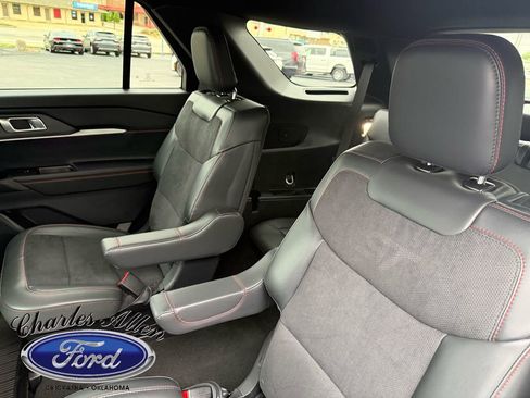 Used 2025 Ford Explorer ST w/ Sun And Sound Package AWD/4WD image 17