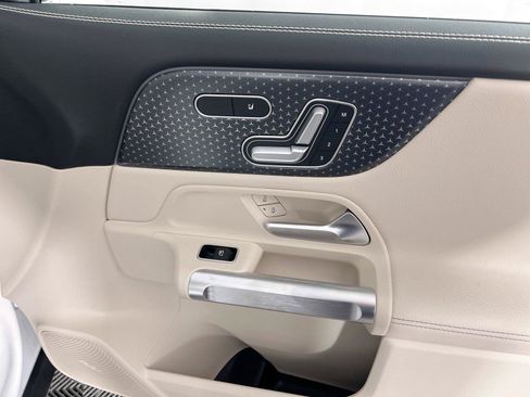 Certified 2026 Mercedes-Benz GLB 250 4MATIC image 27
