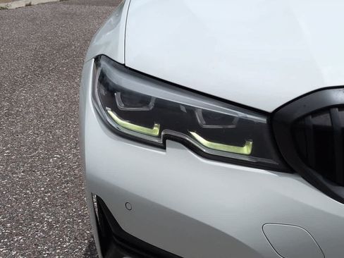 Used 2019 BMW 330i Sedan w/ Convenience Package RWD image 10