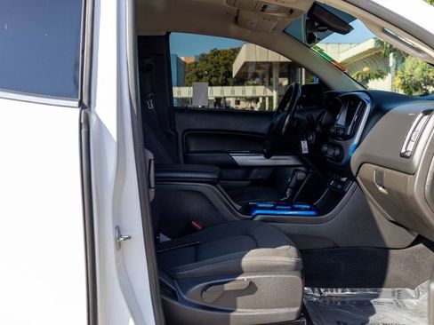 Used 2020 Chevrolet Colorado LT image 13